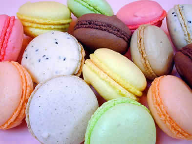 Ooh, colorful. Via the aptly named Just Macarons