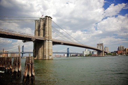 1024px-Brooklyn_Bridge,_New_York,_USA-30July2010