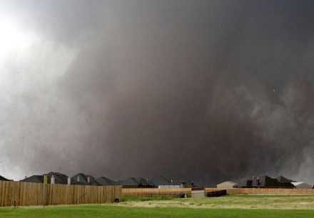 How to help out Oklahoma City tornado survivors