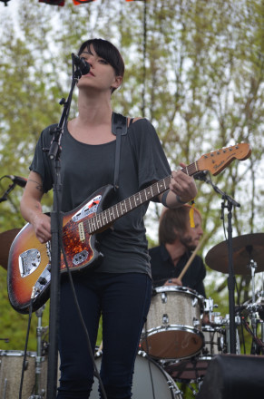 Sharon van Etten, undaunted by the drizzle. Photo by Mary Dorn