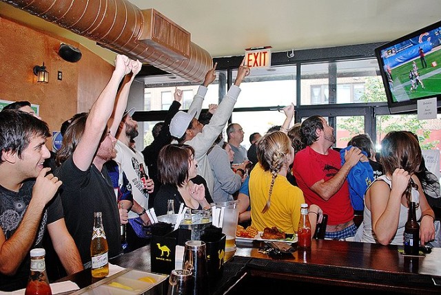 How a sports bar brokered a hipster/bro truce in Williamsburg that’s lasted 10 years
