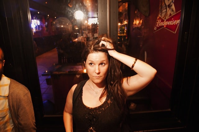Mindy Tucker is the photo angel of the NYC comedy scene — and she does it for free