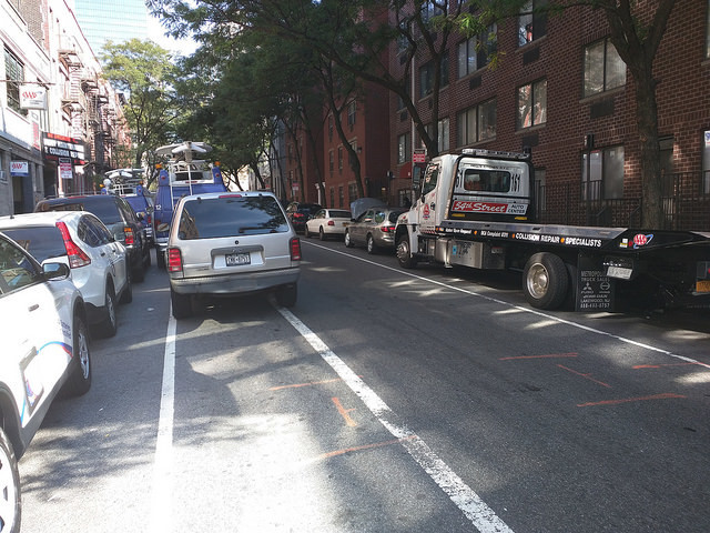 You can now report cars parked in bike lanes on 311’s app